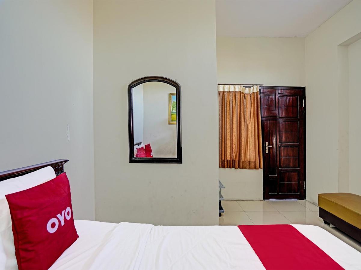 Oyo 91587 Griya Buah De5 Syariah Hotel Сидоарджо Екстериор снимка