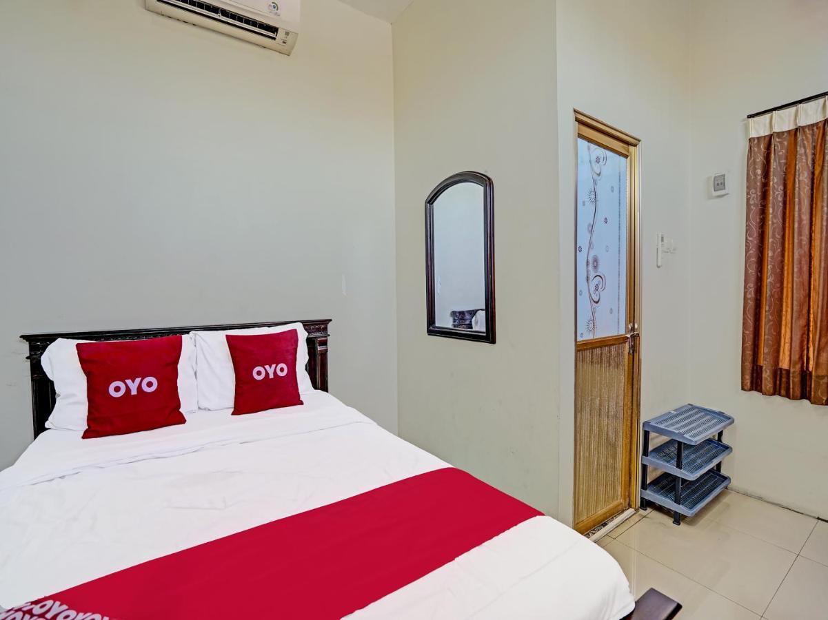 Oyo 91587 Griya Buah De5 Syariah Hotel Сидоарджо Екстериор снимка